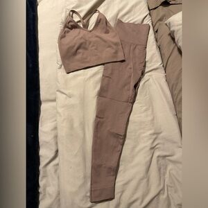 SET Active Women's Y Back Sports Bra & Leggings in Taupe